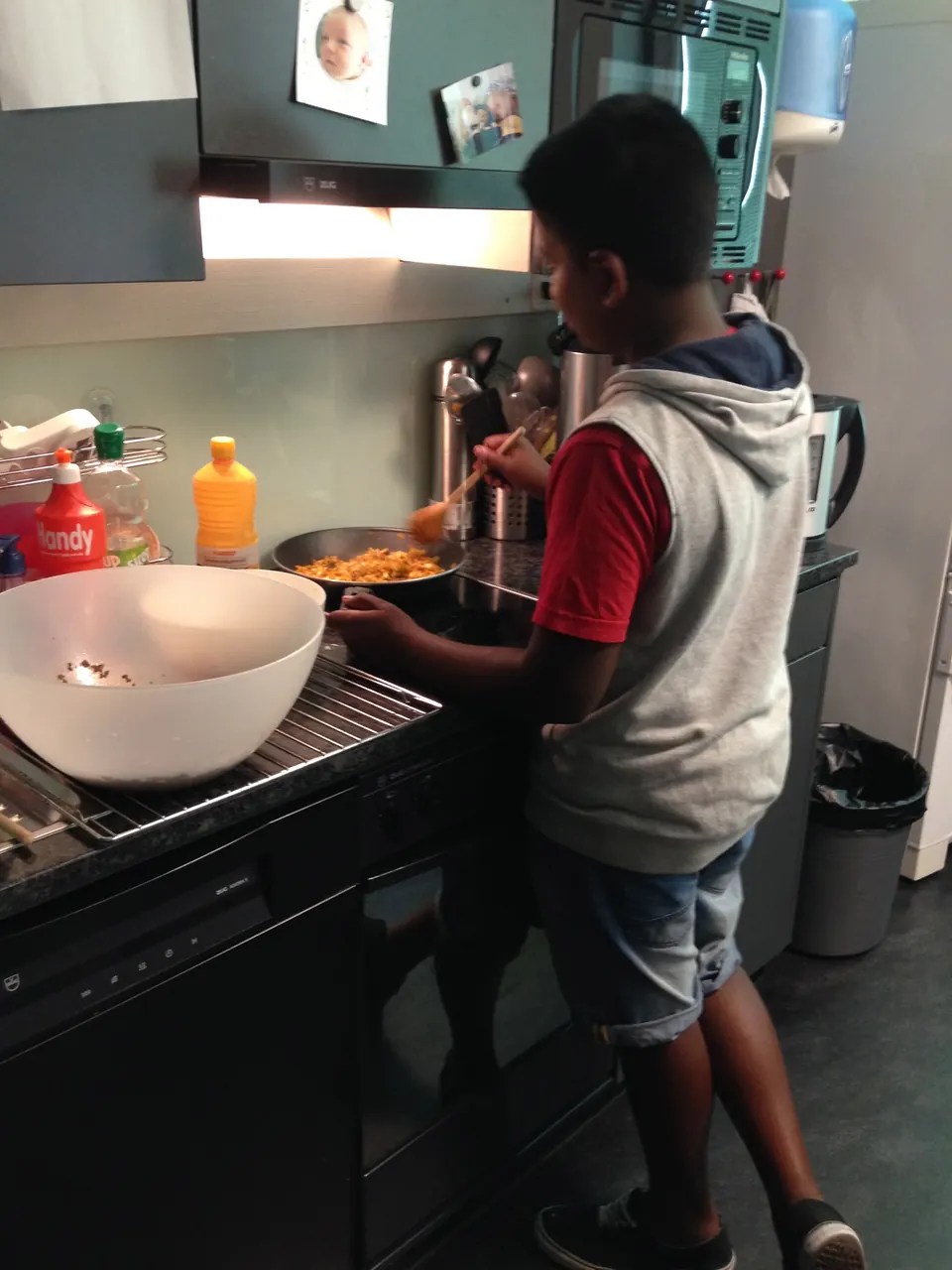 Gemeinsames Kochen und Backen – Bild 4 von 6